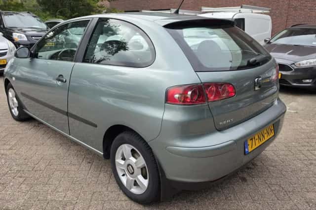 SEAT Ibiza (2004) thumbnail 6