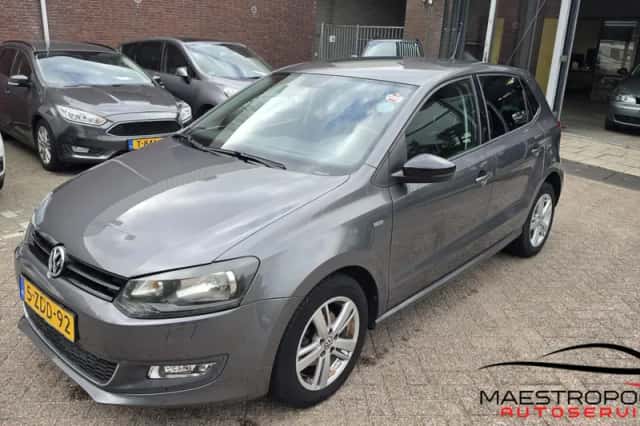 Volkswagen Polo (2012) thumbnail 3