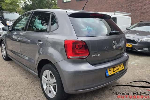 Volkswagen Polo (2012) thumbnail 5