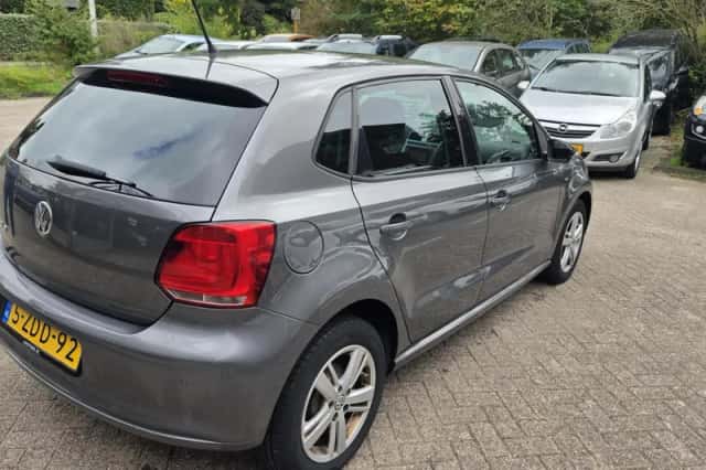 Volkswagen Polo (2012) thumbnail 6