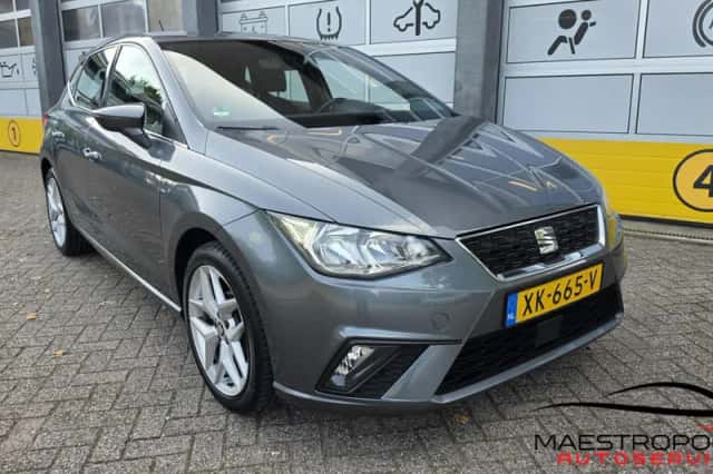 SEAT Ibiza (2017) thumbnail 1