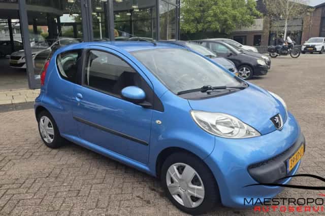Peugeot 107 (2007) thumbnail 5