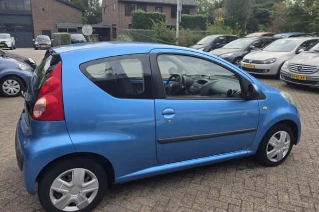 Peugeot 107 (2007) thumbnail 6