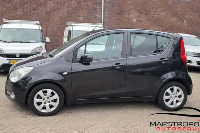 Opel Agila (2009) thumbnail 4