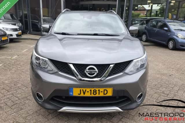 Nissan Qashqai (2016) thumbnail 1