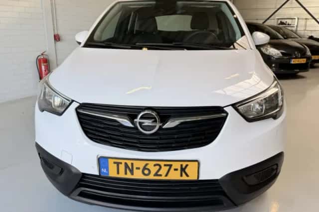 Opel Crossland (2018) thumbnail 2