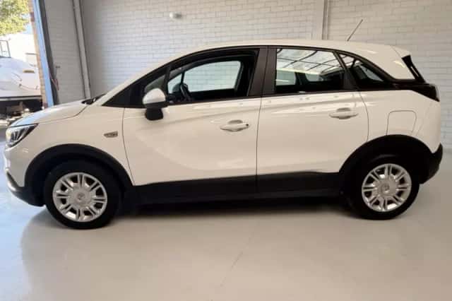 Opel Crossland (2018) thumbnail 3
