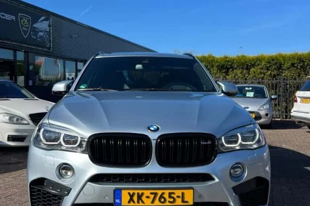 BMW X5 (2016) thumbnail 3