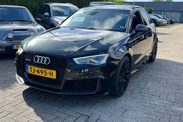 Audi A3 (2016) thumbnail 2