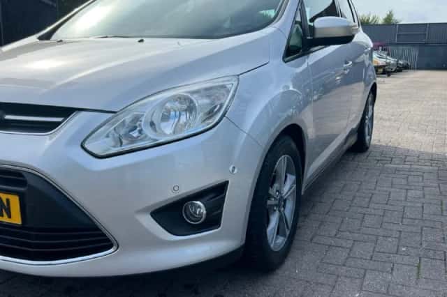 Ford C-Max (2014) thumbnail 4