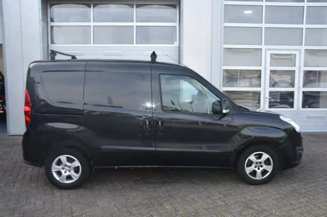 Opel Combo (2019) thumbnail 5