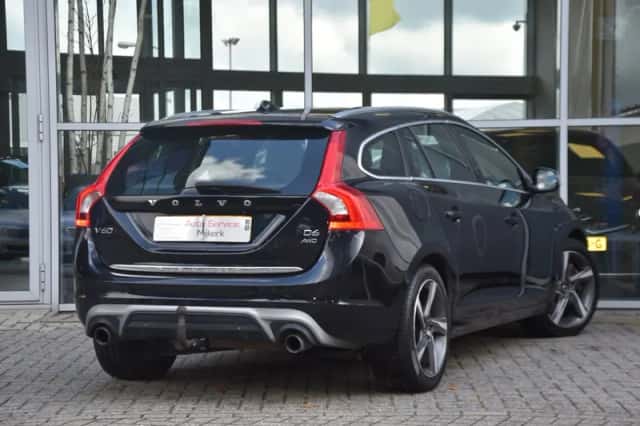 Volvo V60 (2014) thumbnail 3
