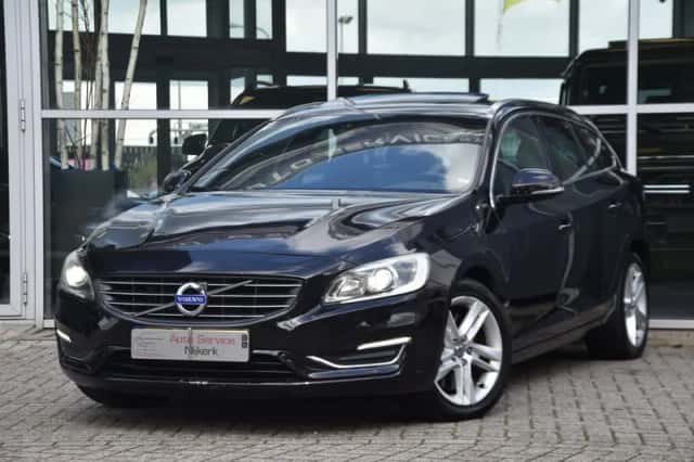 Volvo V60 (2013) thumbnail 4