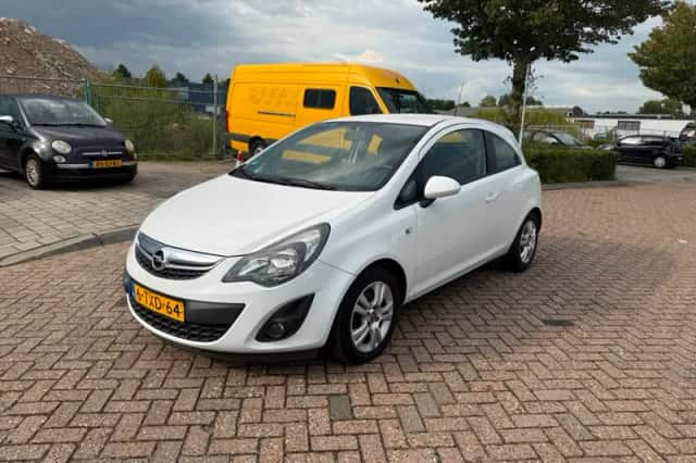 Opel Corsa (2014) thumbnail 1