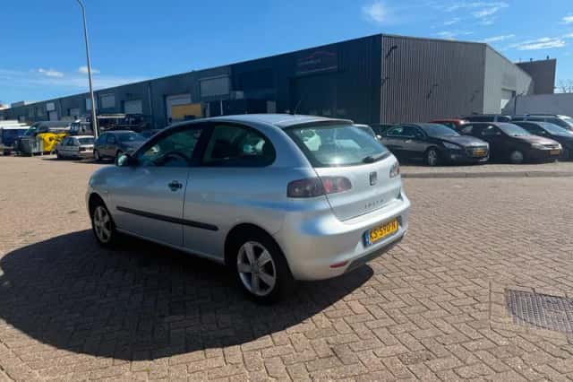 SEAT Ibiza (2007) thumbnail 5