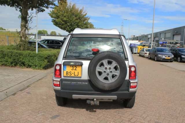 Land Rover Freelander (2005) thumbnail 4