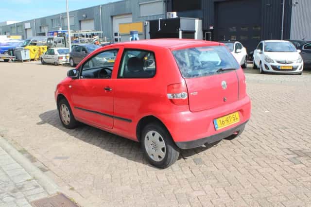 Volkswagen Fox (2005) thumbnail 3