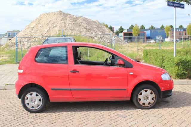 Volkswagen Fox (2005) thumbnail 5