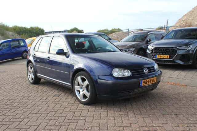 Volkswagen Golf (2000) thumbnail 6