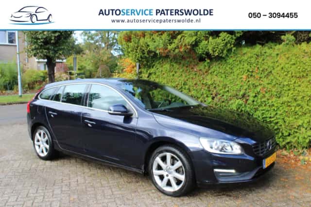 Volvo V60 (2015) thumbnail 1