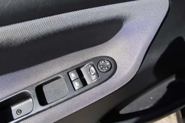 Peugeot 207 (2007) thumbnail 6