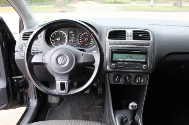 Volkswagen Polo (2010) thumbnail 3