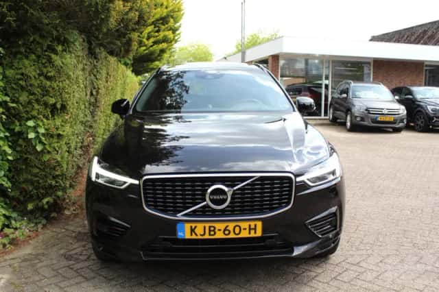 Volvo XC60 (2019) thumbnail 5