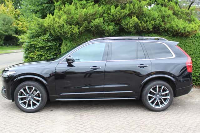 Volvo XC90 (2019) thumbnail 2
