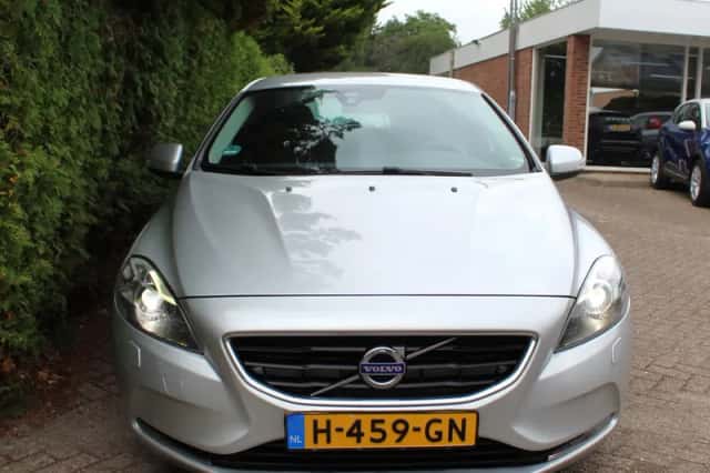 Volvo V40 (2014) thumbnail 4