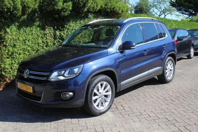 Volkswagen Tiguan (2012) thumbnail 3