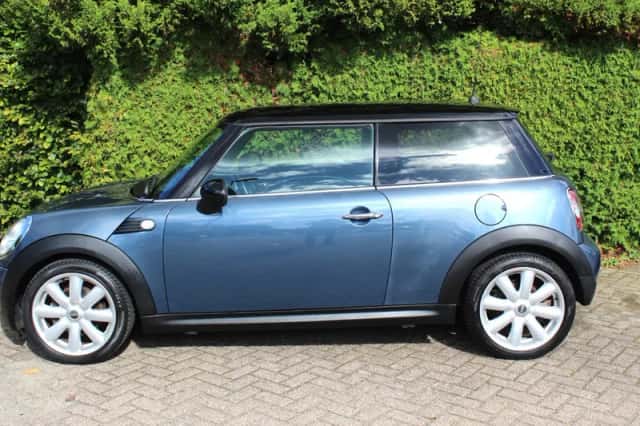 MINI One (2011) thumbnail 2