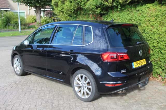Volkswagen Golf Sportsvan (2014) thumbnail 5