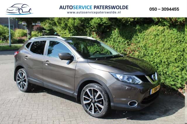 Nissan Qashqai (2015) thumbnail 1
