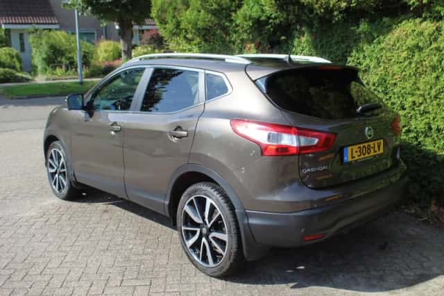 Nissan Qashqai (2015) thumbnail 5