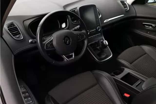 Renault Scénic (2019) thumbnail 5
