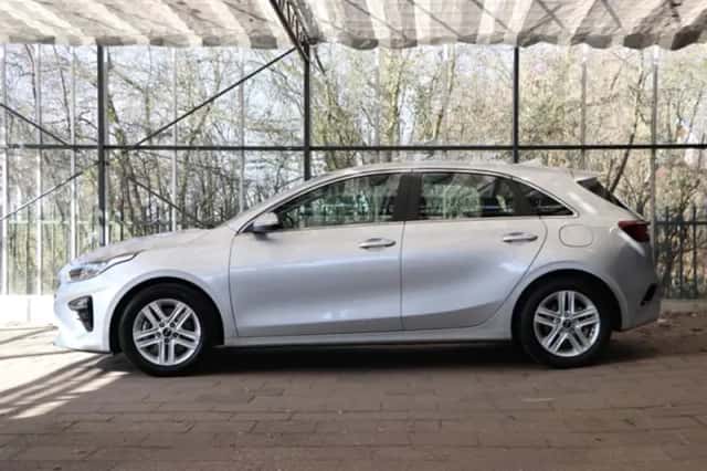 Kia Ceed (2018) thumbnail 2