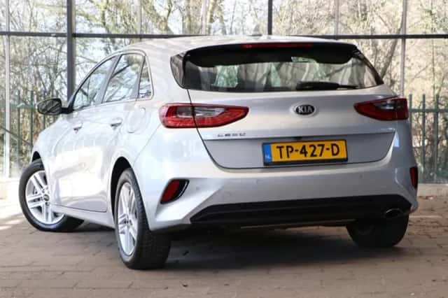 Kia Ceed (2018) thumbnail 4