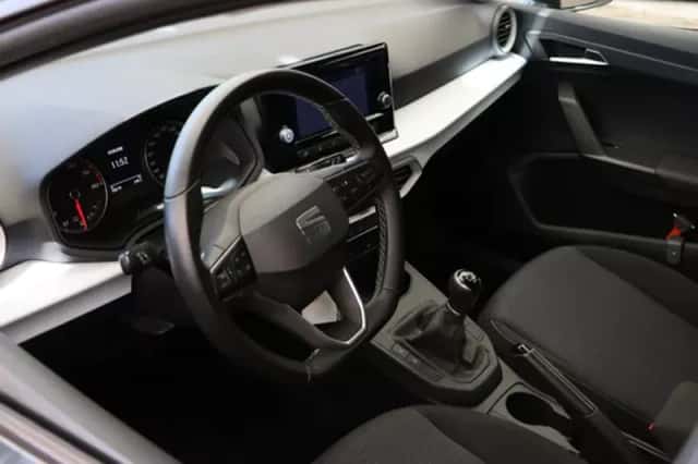 SEAT Ibiza (2021) thumbnail 5