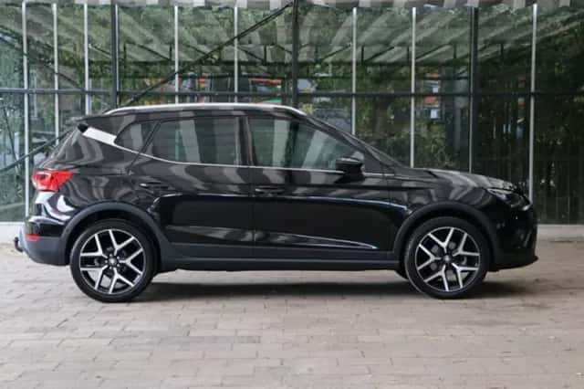 SEAT Arona (2021) thumbnail 2