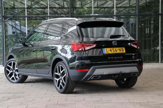 SEAT Arona (2021) thumbnail 5