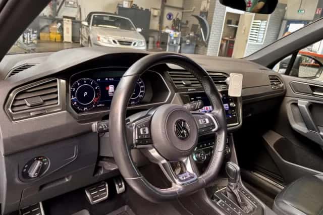 Volkswagen Tiguan (2018) thumbnail 5