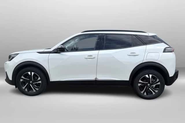 Peugeot 2008 (2022) thumbnail 3