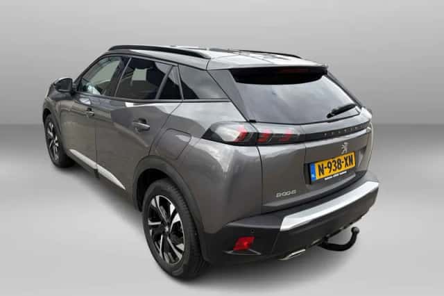Peugeot 2008 (2022) thumbnail 5