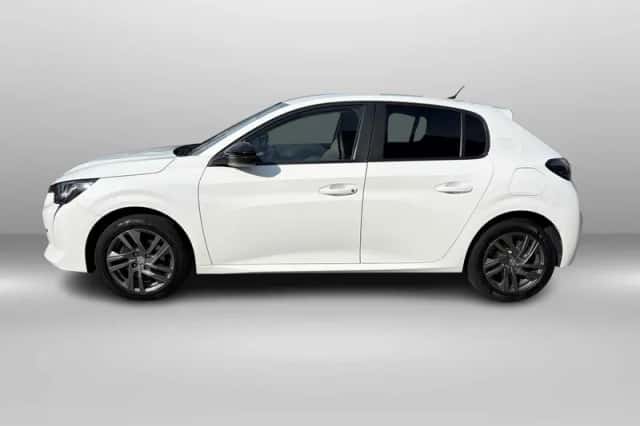 Peugeot 208 (2022) thumbnail 3
