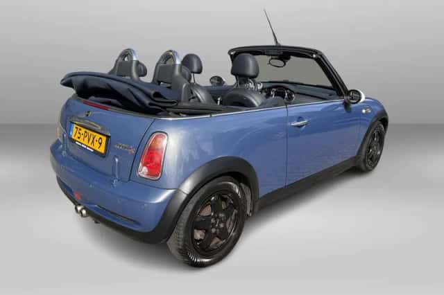 MINI Cooper (2006) thumbnail 5