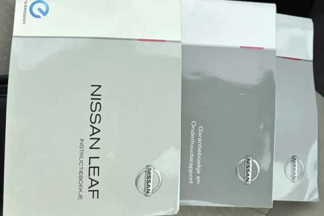 Nissan Leaf (2012) thumbnail 4