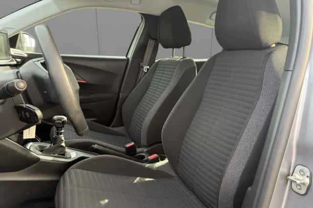 Peugeot 2008 (2022) thumbnail 2