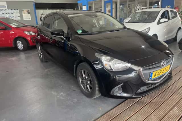 Mazda 2 (2018) thumbnail 3