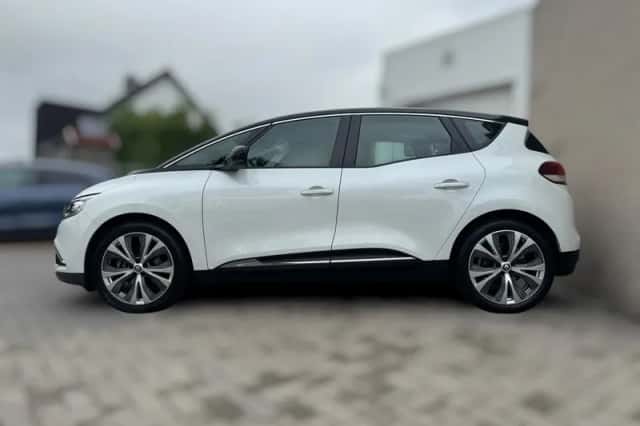 Renault Scénic (2018) thumbnail 4