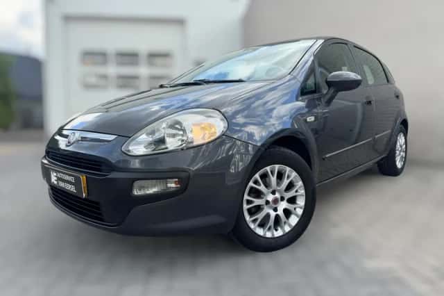 Fiat Punto (2010) thumbnail 1